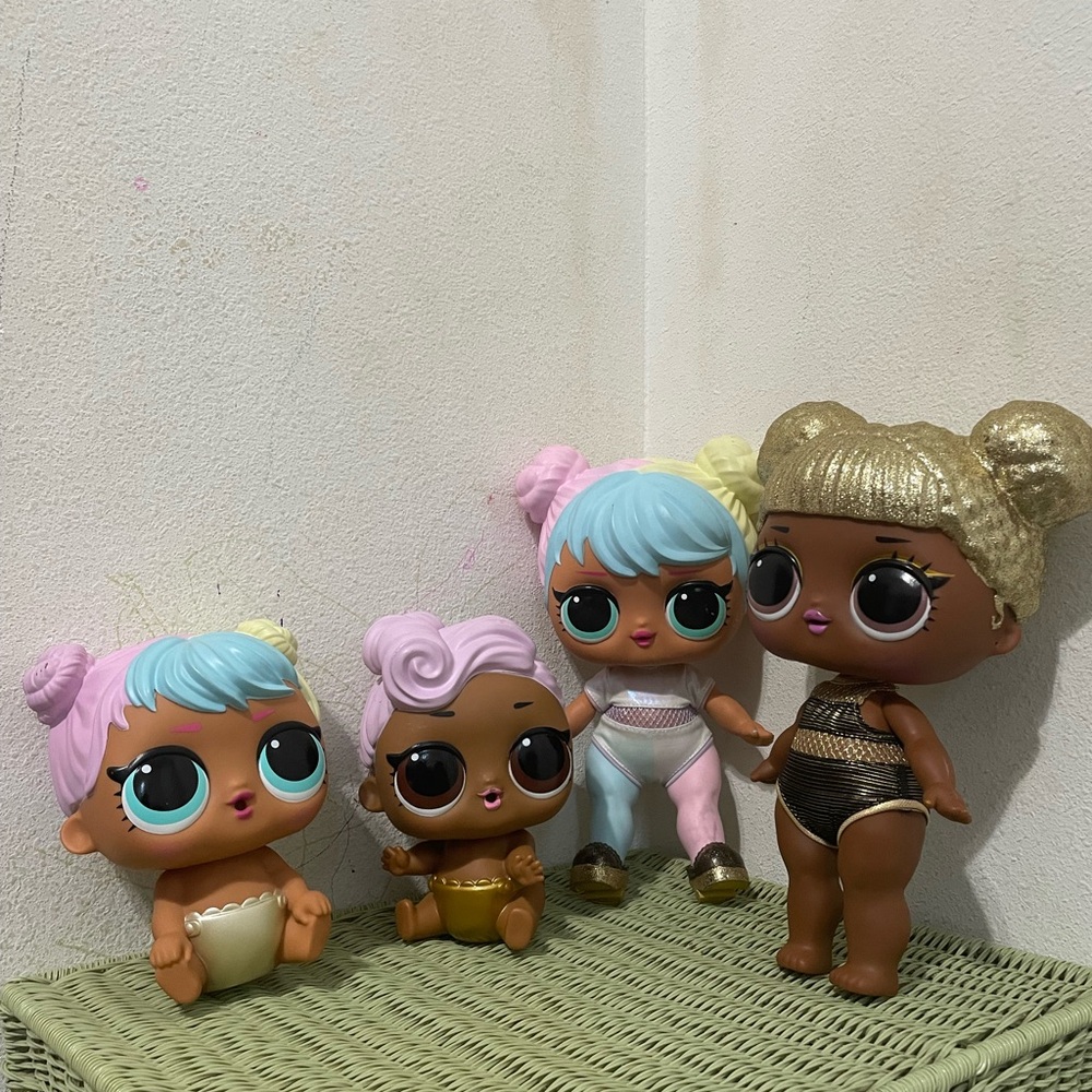 L.O.L. Surprise! Dolls with Blue and Gold Hair - Picture 6 of 12